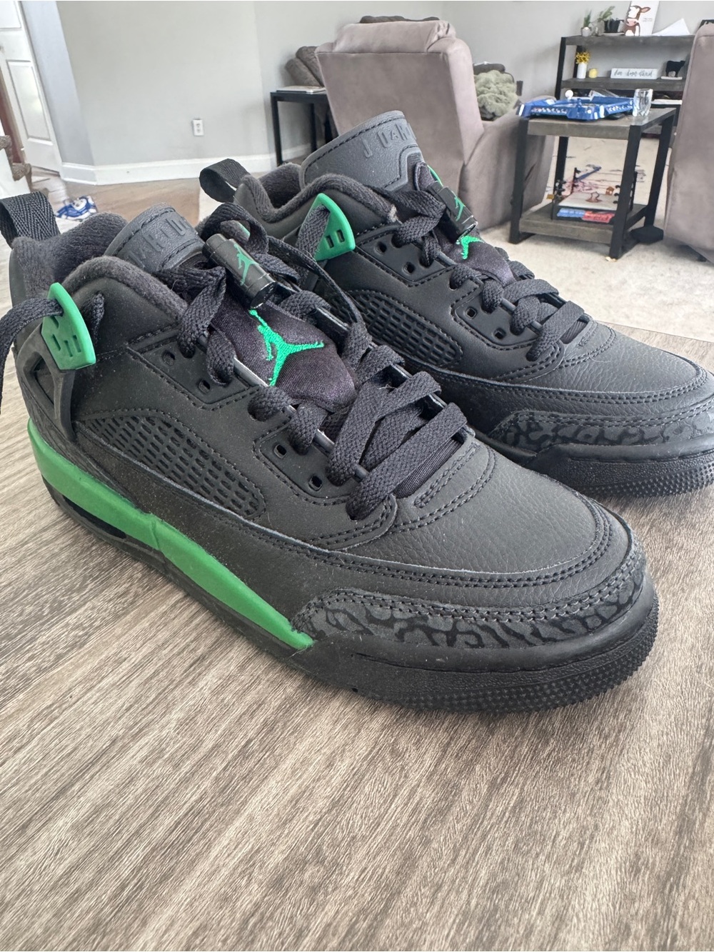 Jordan Kids Black & Green Low-Top Sneakers